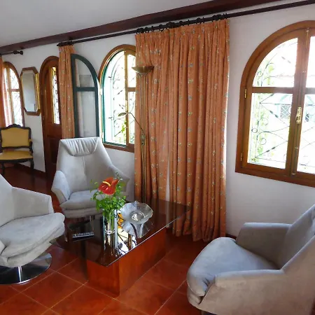 Erika Madeira アパート