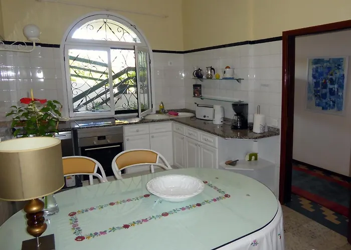 Erika Madeira * Caniço