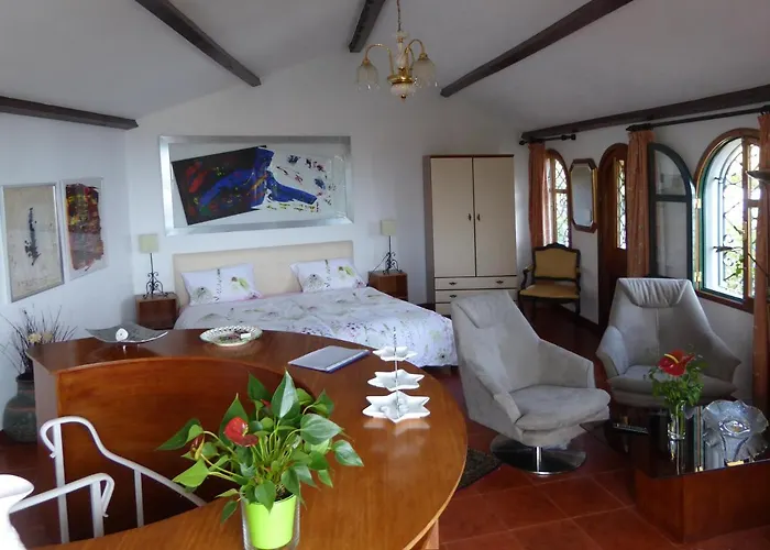 Erika Madeira Caniço